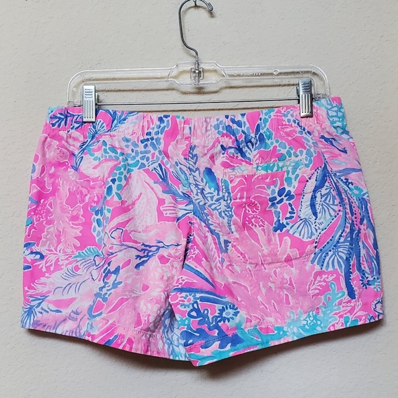 Lilly Pulitzer Preppy Colorful Shorts.  Size Small - Picture 3 of 6